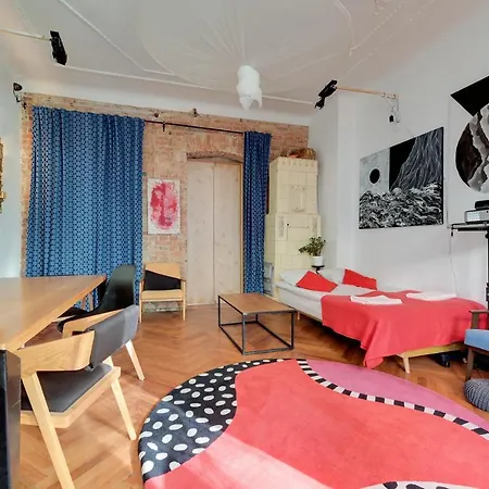 Artstay Apartment *